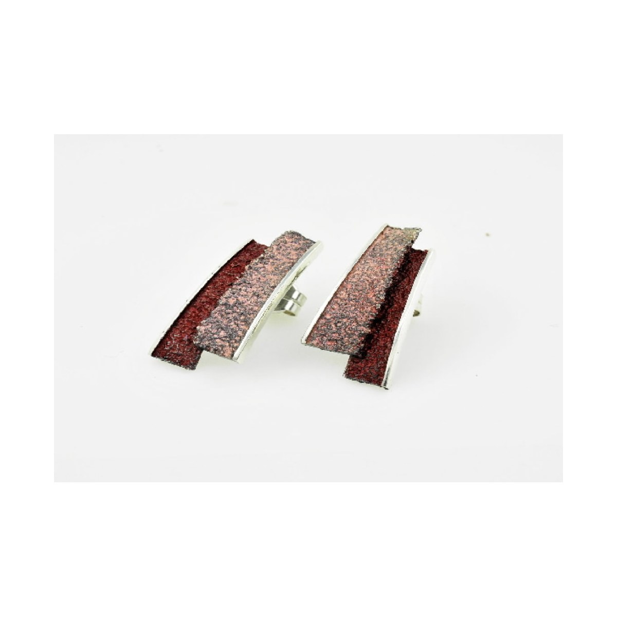 Medium red Troia earrings van Arior Barcelona