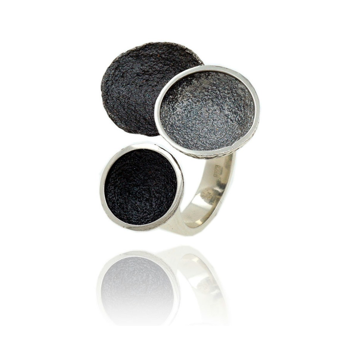 Singular grey ring van Arior Barcelona