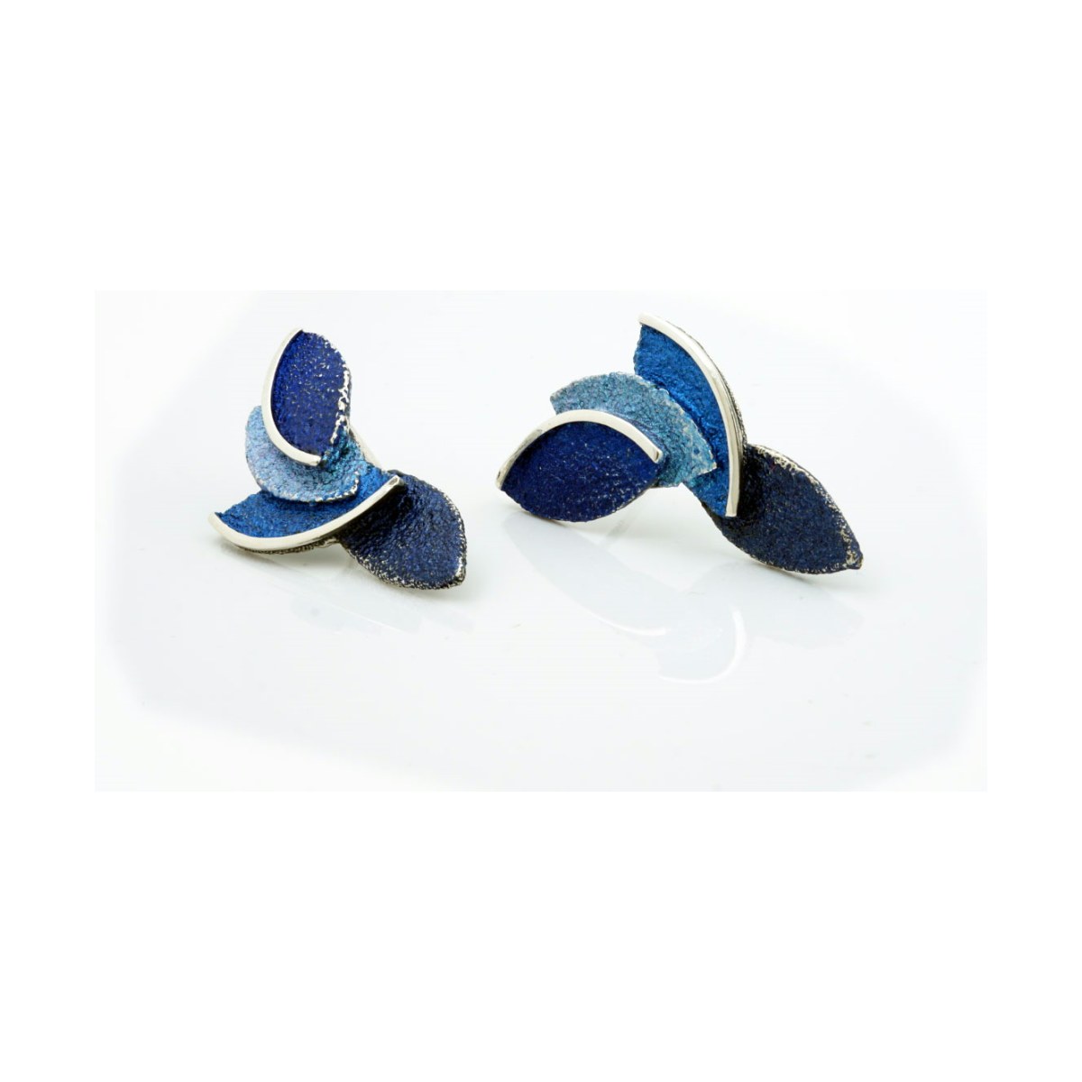 Eire blue big earring van Arior Barcelona