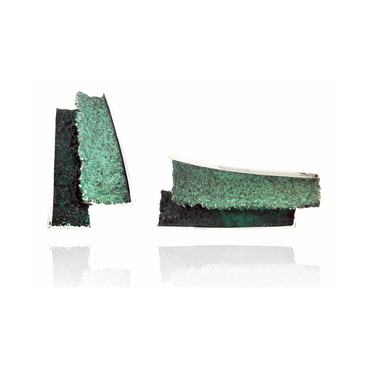 Medium emerald-green Troia earrings van Arior Barcelona