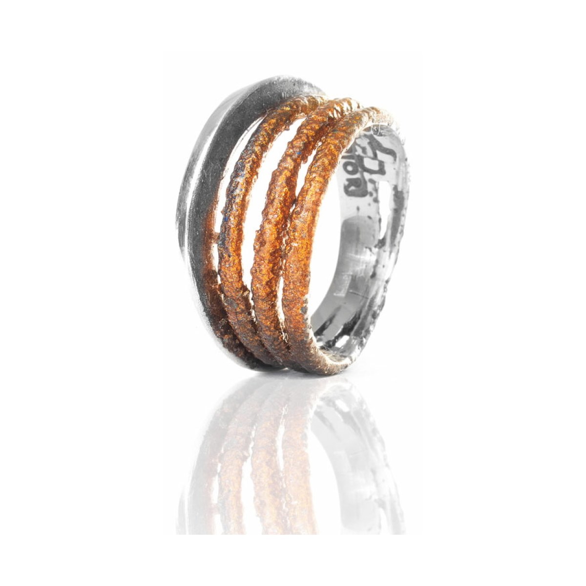 Dynamic ochre little ring van Arior Barcelona