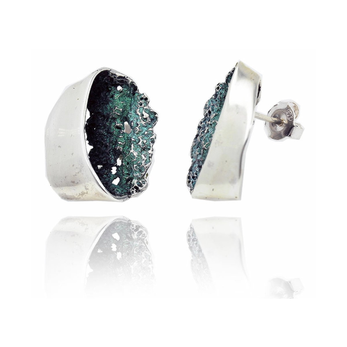 Emerald-green Gala big earrings van Arior Barcelona