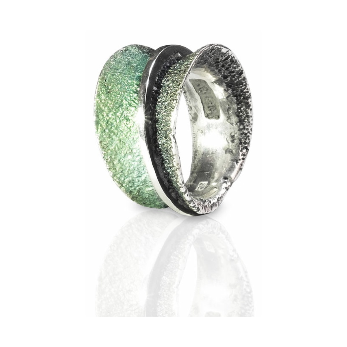 Osha emerald green ring van Arior Barcelona
