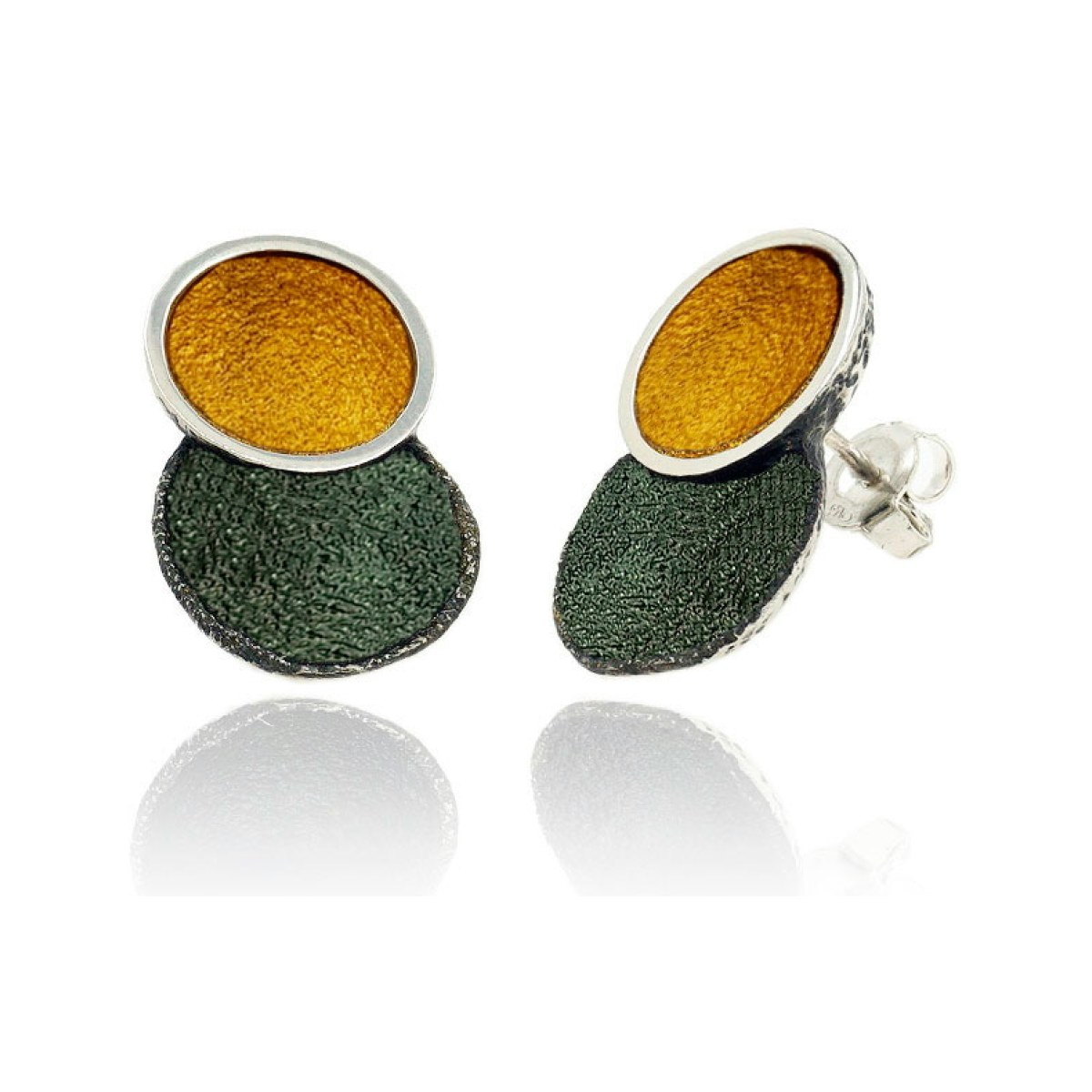 Singular big green 2 round earring van Arior Barcelona
