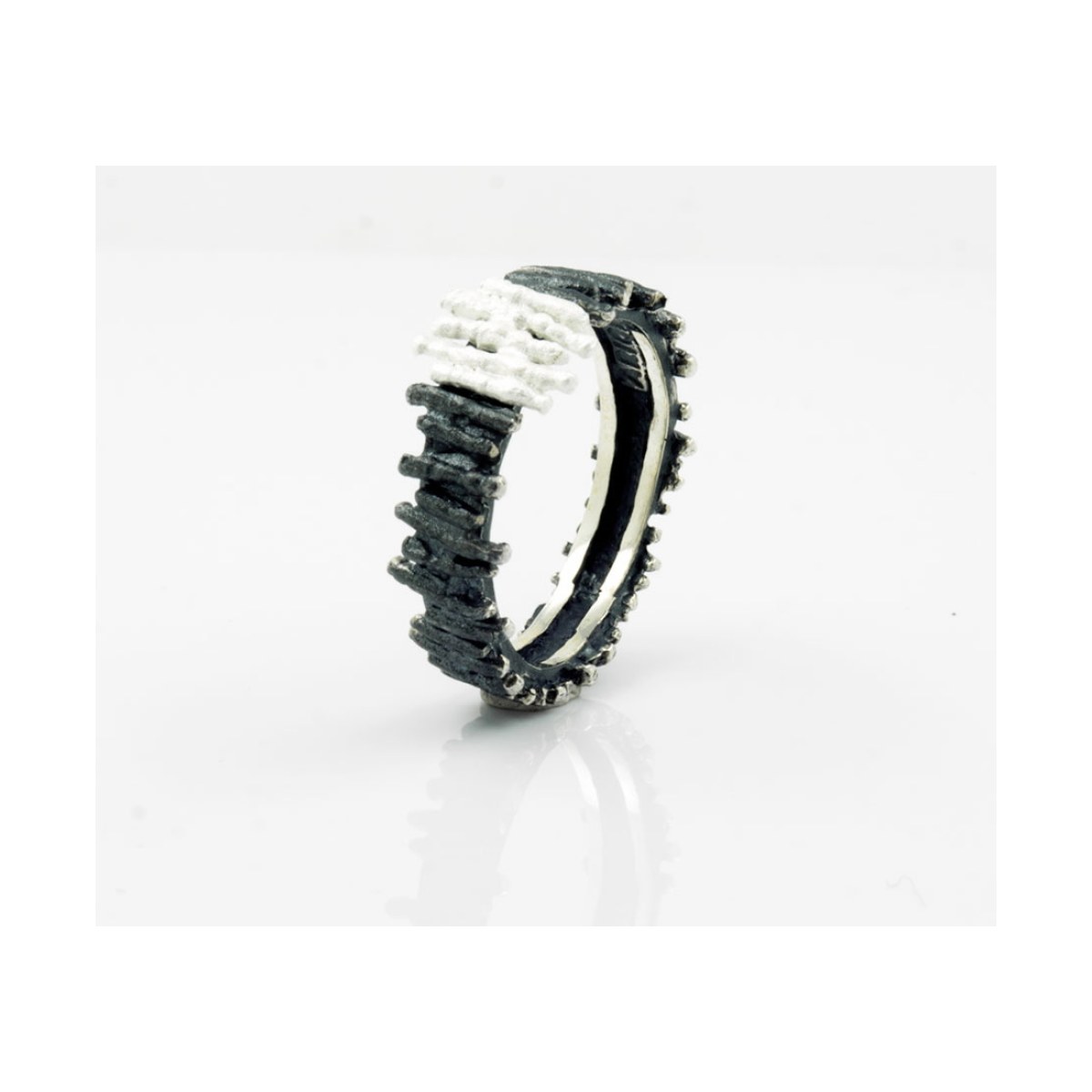 DIluvi little ring van Arior Barcelona