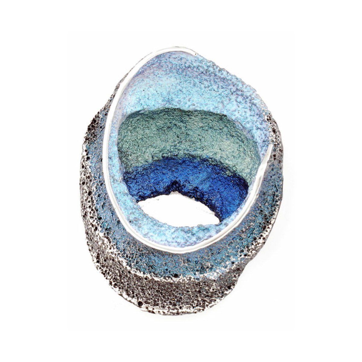 Sinera Formentera's blue brooch van Arior Barcelona