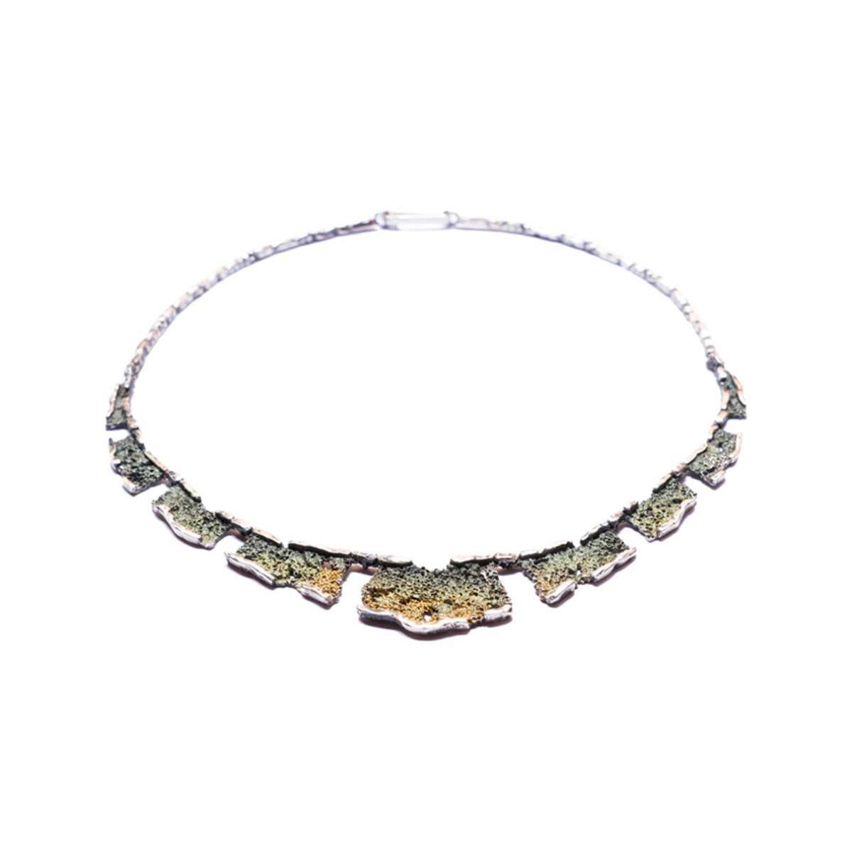 Intenzza Lichen-green necklace van Arior Barcelona