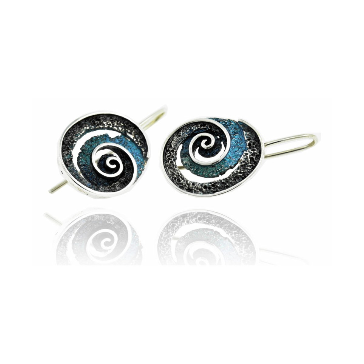 Formentera-blue Riera big earrings van Arior Barcelona