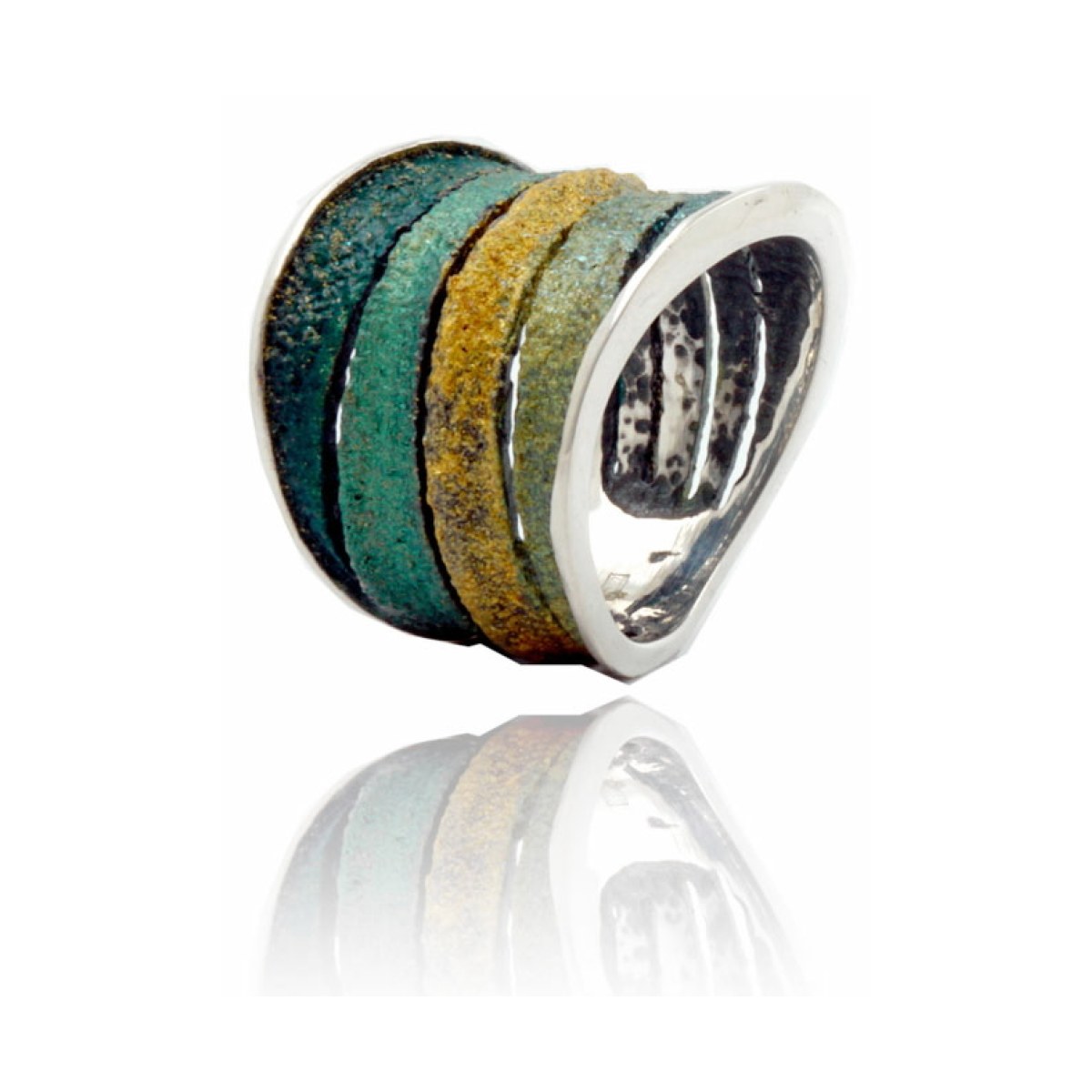 Bori green big ring van Arior Barcelona